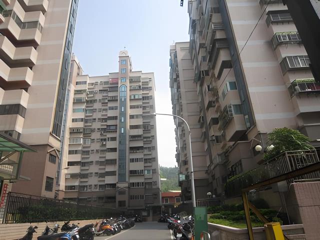 新北五股法拍大樓-1