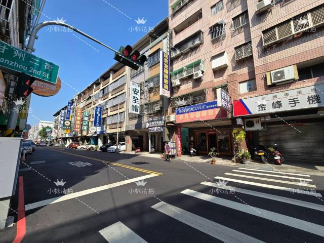 台中西屯華廈法拍-3
