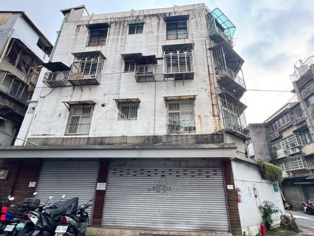 台北信義區公寓法拍-1