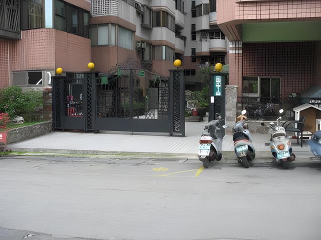 桃園桃園區法拍大樓-2