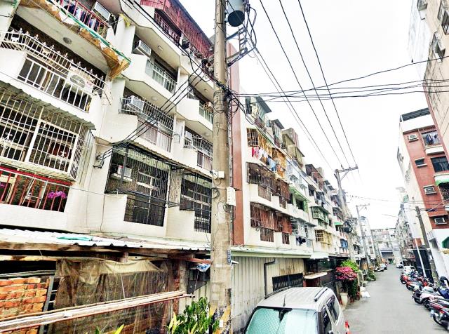 嘉義東區法拍公寓-3