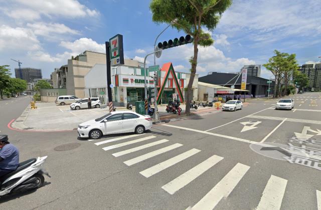 高雄楠梓拍賣透天-2