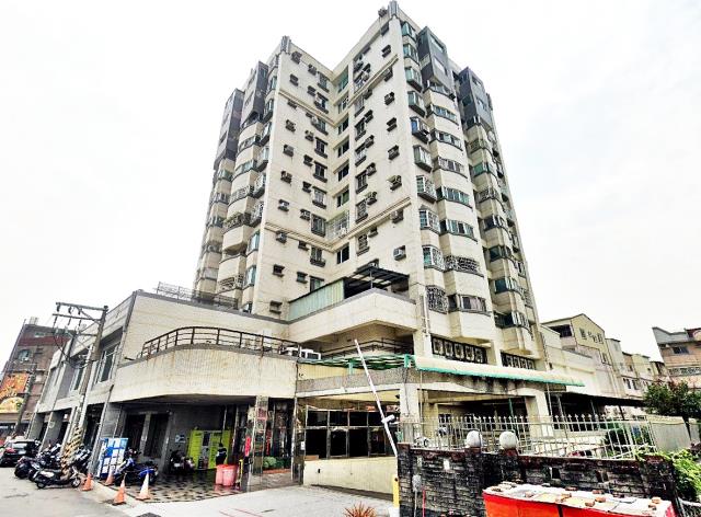 安南區伊吉棒電梯三房