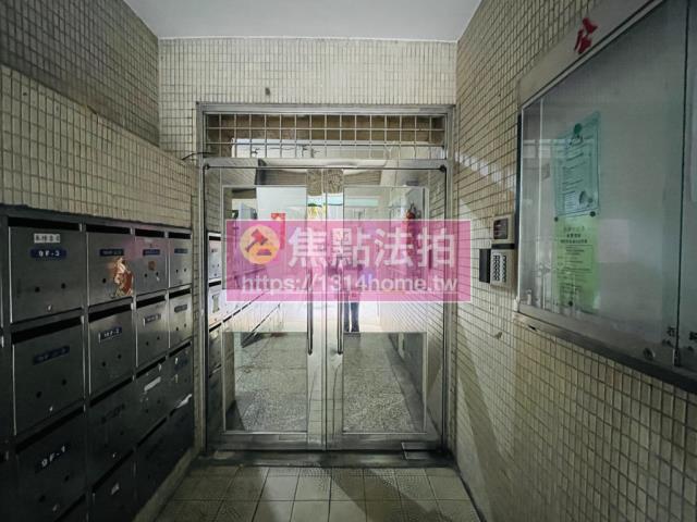 台北萬華法拍大樓-7