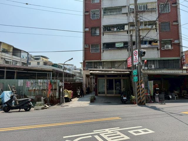 高雄法拍公寓-8
