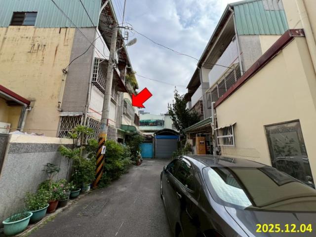 潭子法拍透天-2