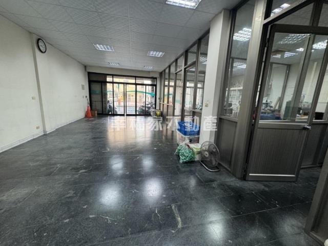 台南安平店面-4