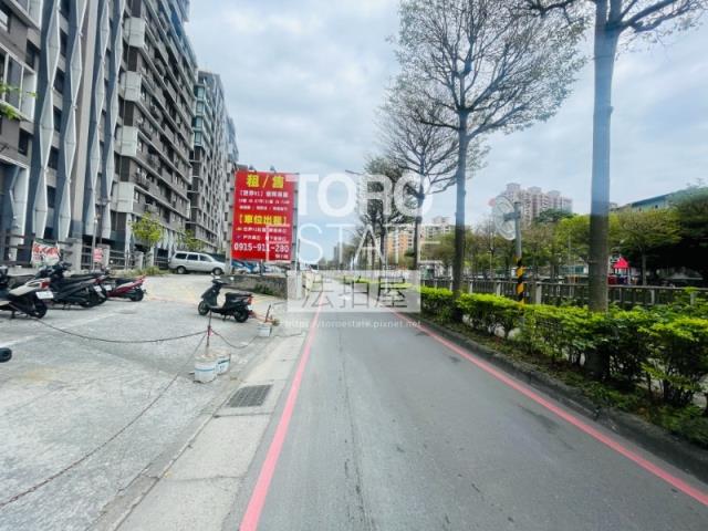 新北中和大樓法拍-8