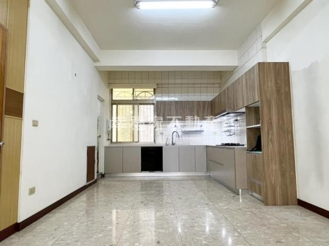 台南安平店面-5