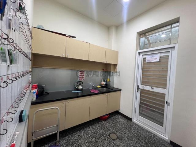 高雄苓雅透天-8