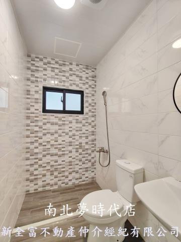 台南安南透天-9