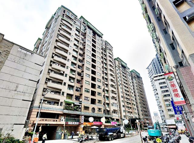 北區拍賣大樓-3