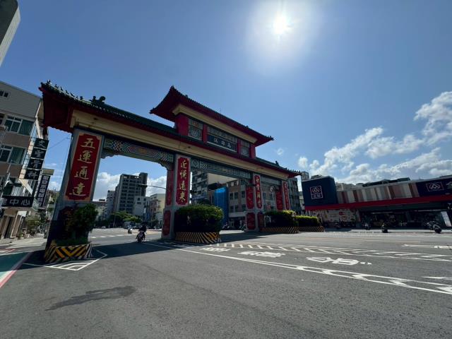 鹽埕拍賣大樓-6