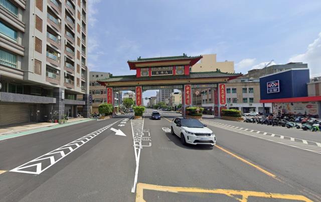 鹽埕拍賣大樓-9