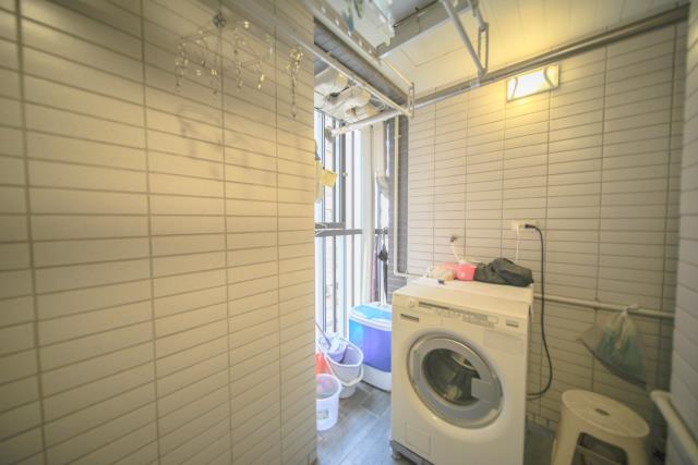 高雄新興區大樓-14