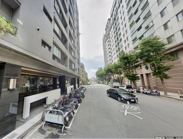 台中南屯大樓法拍-3