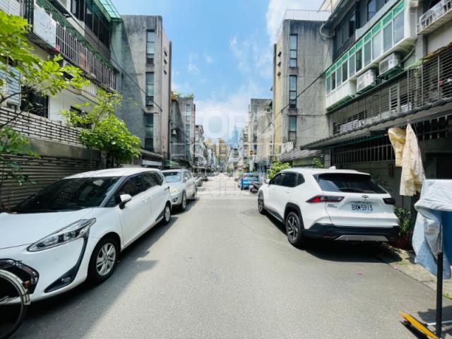 信義區法拍公寓-7
