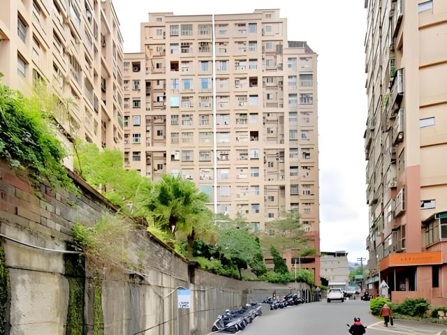 新北淡水法拍大樓-2
