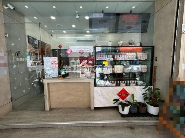 東區店面-7