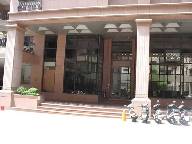 桃園拍賣大樓-1