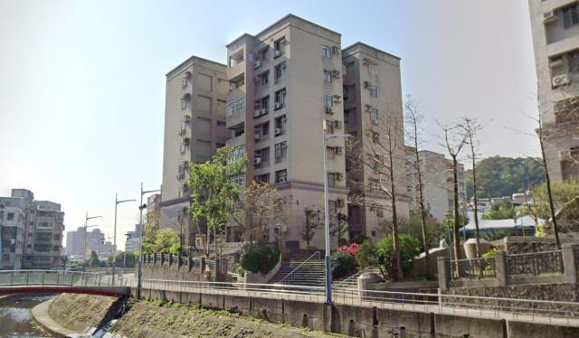 新北五股華廈法拍-2