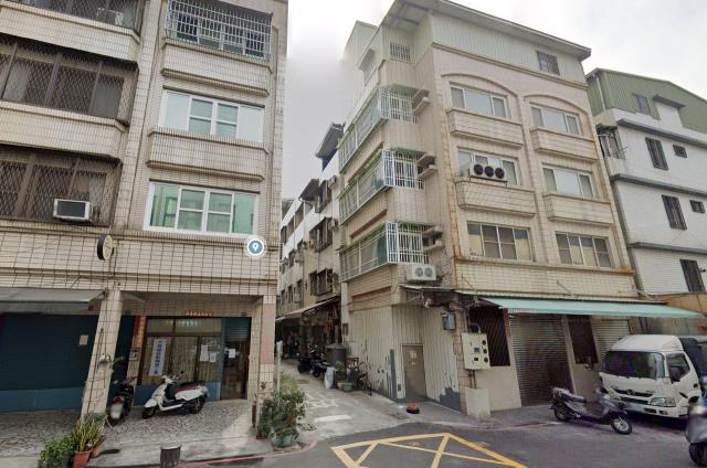 高雄鳳山透天拍賣-7