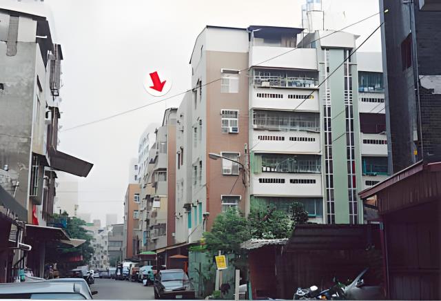 高雄苓雅法拍公寓-4