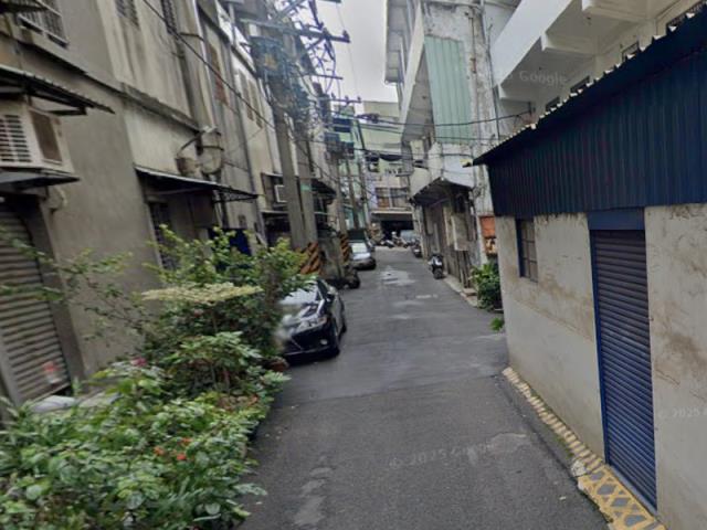 三重法拍透天-6