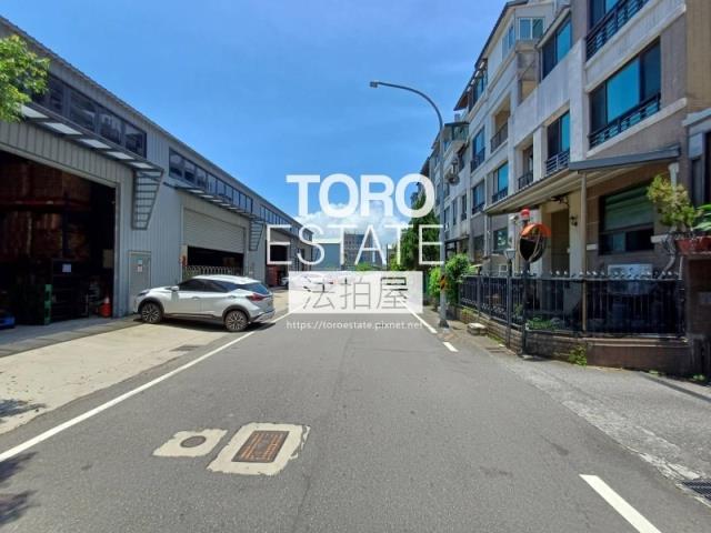 新北八里法拍透天-7