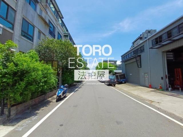 新北八里法拍透天-8
