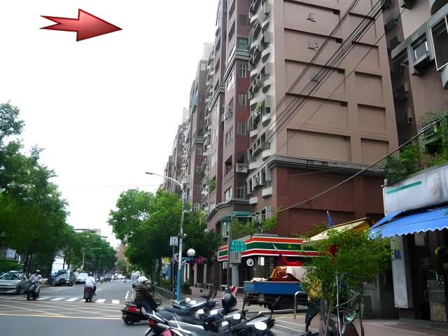 板橋拍賣大樓-8