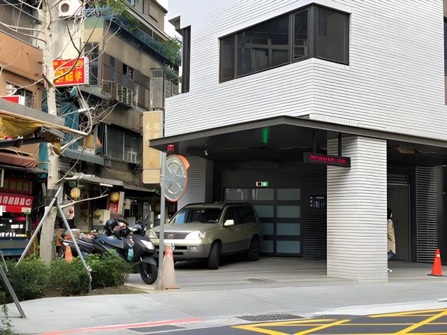 中正區法拍大樓-4