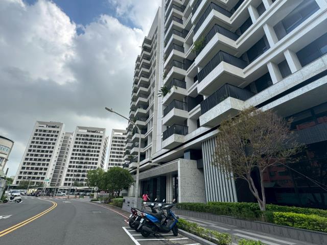 高雄法拍大樓-8