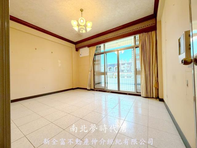 台南中西區透天-11