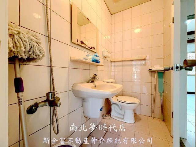 台南中西區透天-13