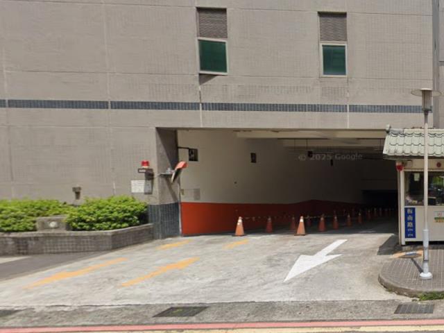 新北中和華廈法拍-9
