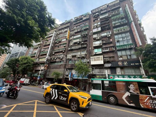 台北中山區大樓法拍-1