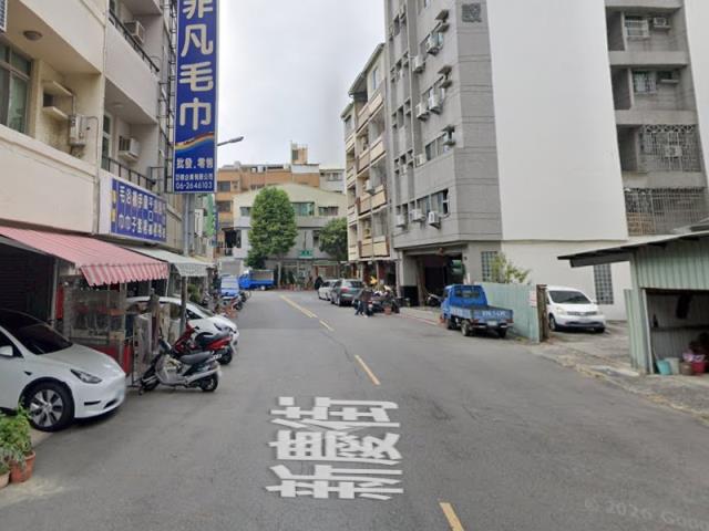 台南南區法拍華廈-4