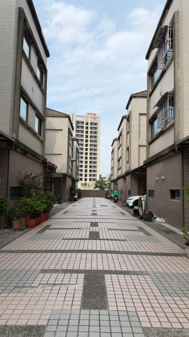 高雄楠梓法拍透天-10
