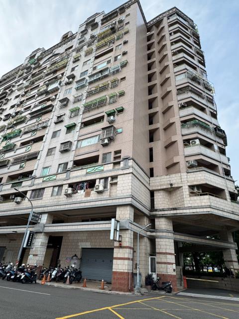 高雄左營法拍大樓-10