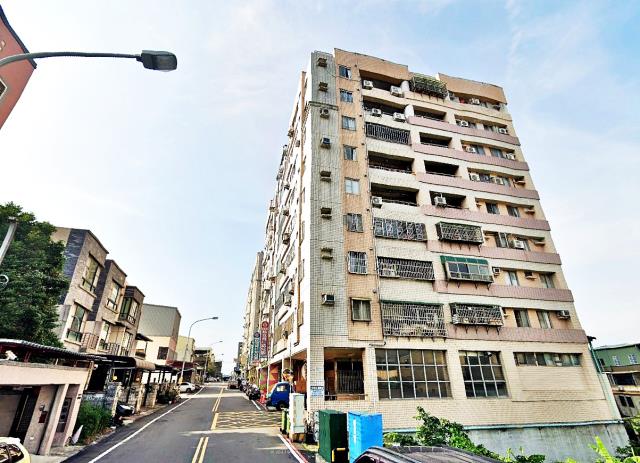 苗栗市中華東街一樓