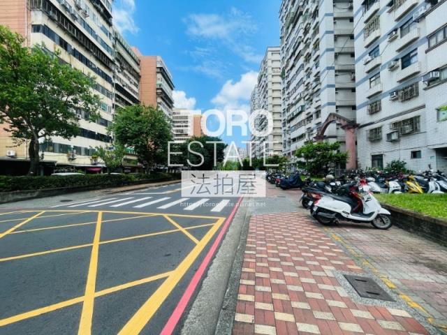 林口華廈法拍-8