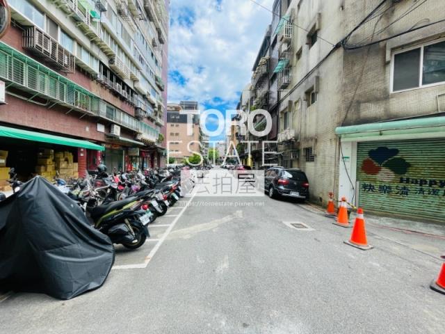 台北信義區華廈法拍-8