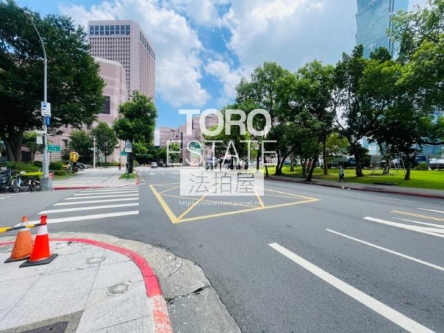 台北信義區大樓拍賣-7