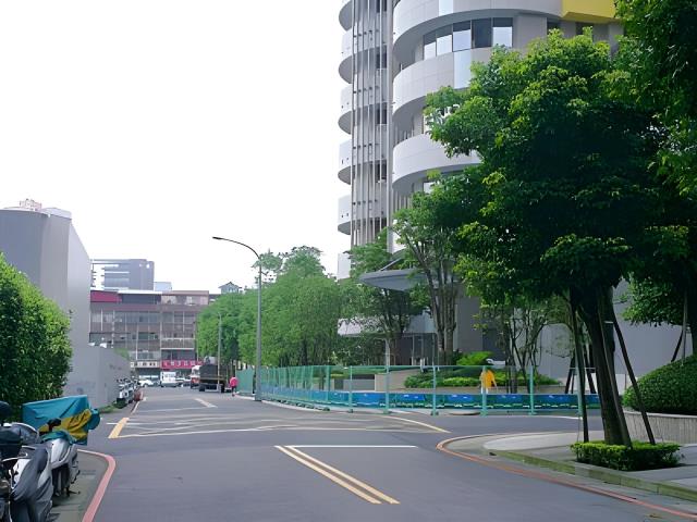 新北大樓法拍-2