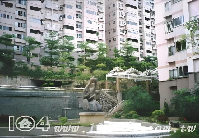 台北文山區法拍大樓-5