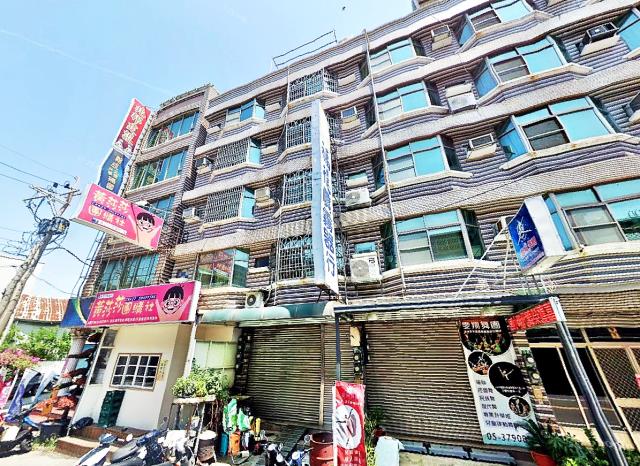 朴子大同東路朝南透店