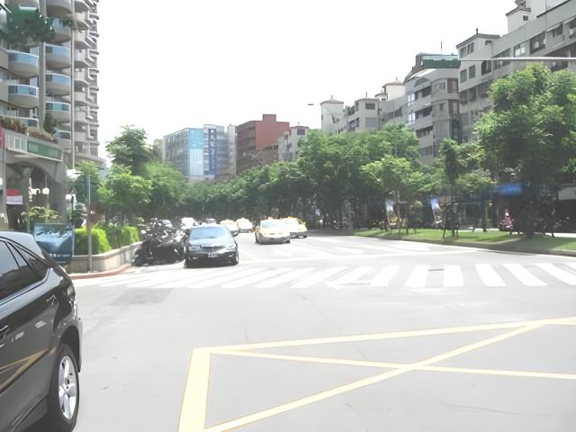 台北士林大樓法拍-8