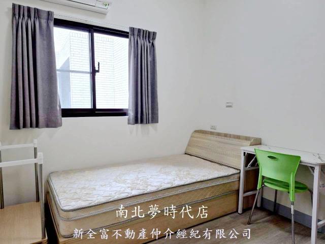 新營華廈-3