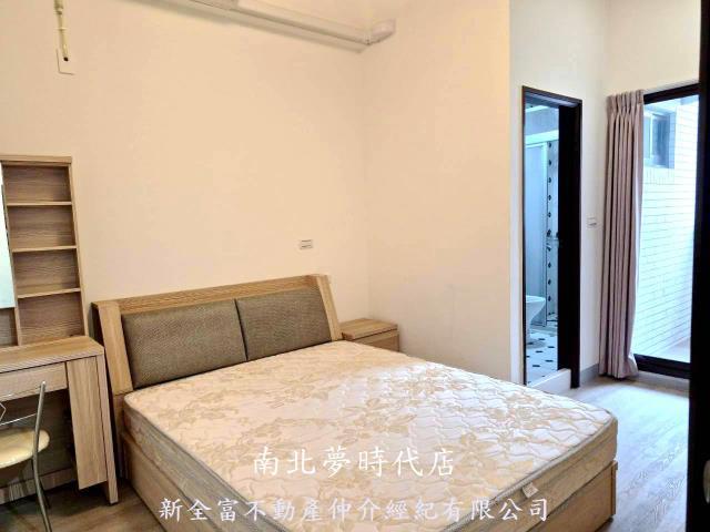 新營華廈-2